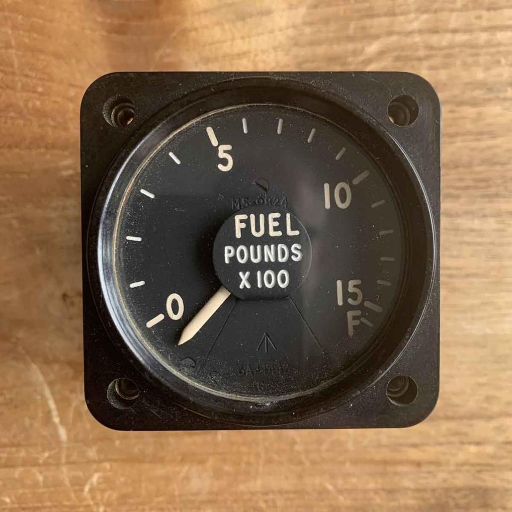 Fuel quantity indicator aviation gadgets