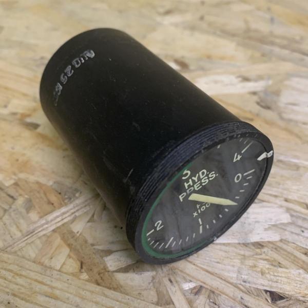 Hydraulic pressure indicator for sale.