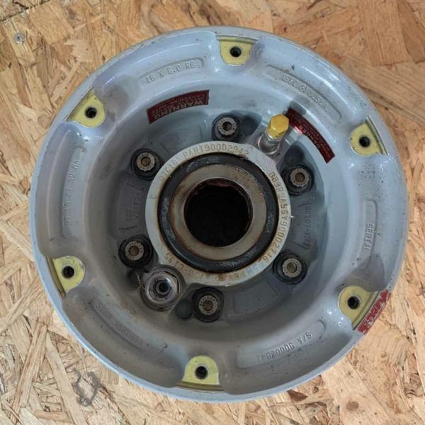 Dassault Falcon 7 nose landing wheel for sale.