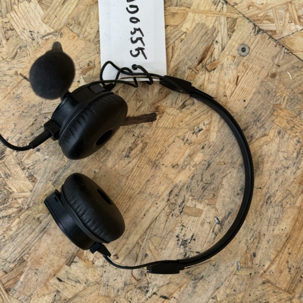Secondhand Telex Airman 850 aviation headset for sale.
