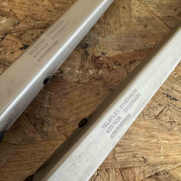 Air France Airbus A319 F-GRXD windscreen wipers for sale.