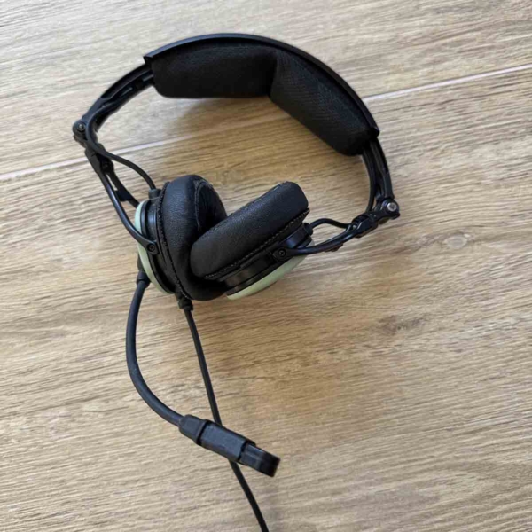 David-Clark DC-Pro-X2 aviation headset for sale.